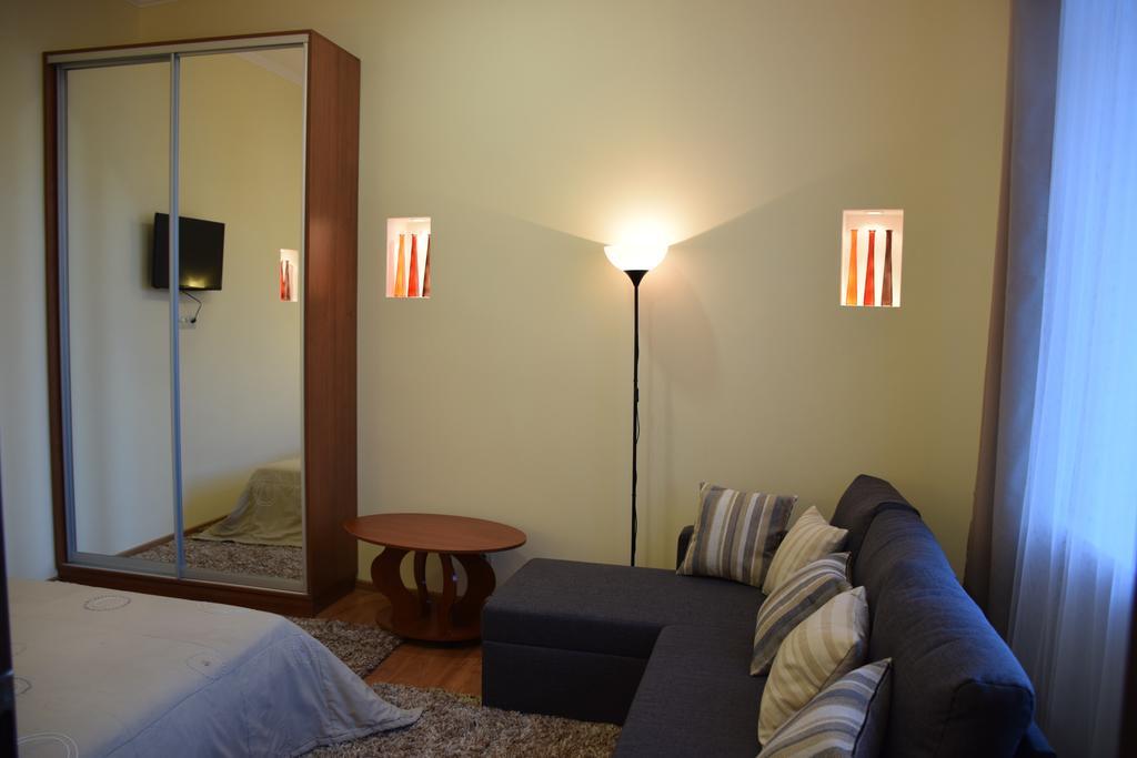 Near Citadel Apartment 2 ลวีฟ ภายนอก รูปภาพ